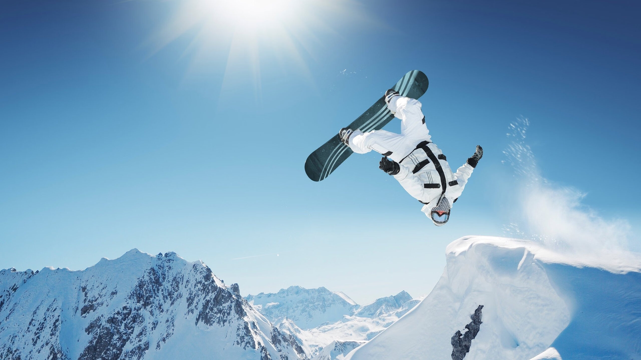 赛道上的心跳，皮亚斯特里刷新纪录之夜，红牛绝杀雷诺